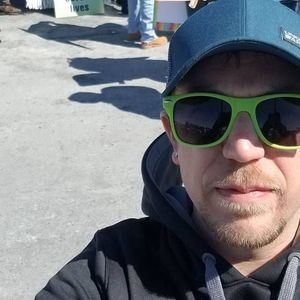 Meet your Posher, Christopher